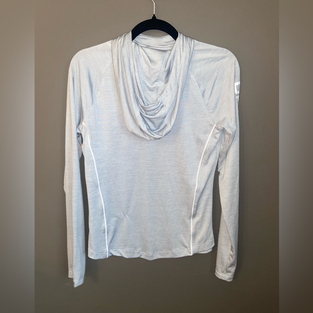 Lightweight Under Armour Pullover - Picture 2 of 4